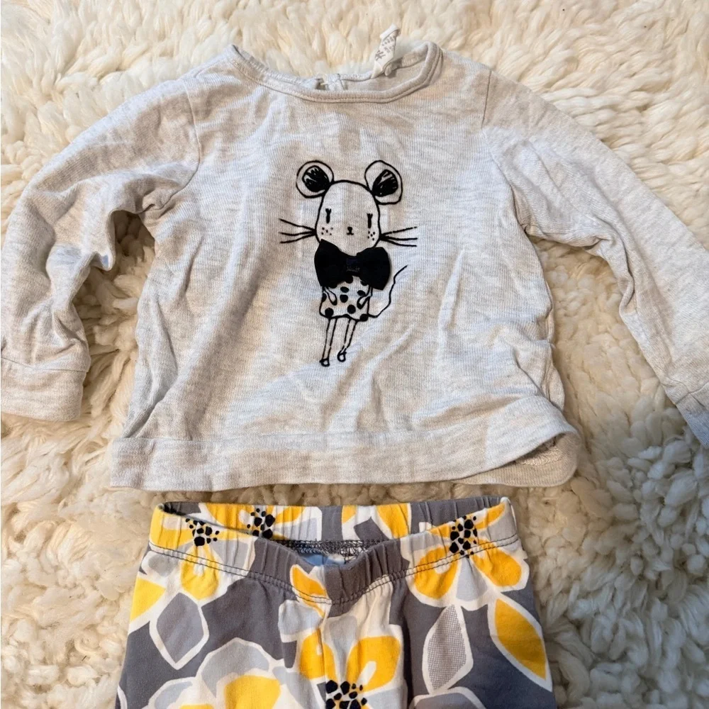 H&M Gray and Yellow Mouse Set